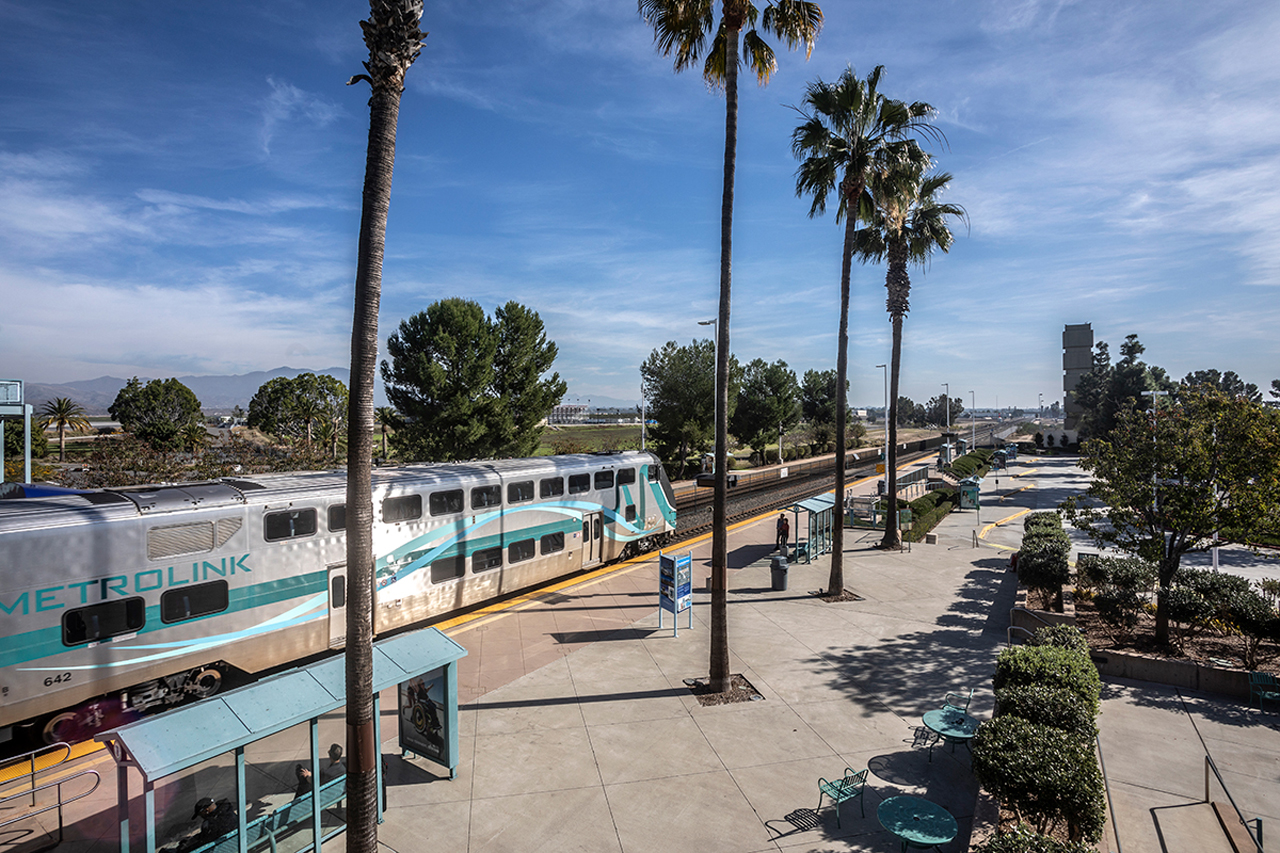 Metrolink, in partnership with Caltrans and the U.S. Geological Survey, will test earthquake early-warning system technology along the 91/Perris Valley commuter rail link between Perris and Riverside.