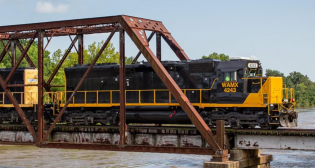 Watco’s South Kansas & Oklahoma Railroad will serve a new $325 million Barlett soybean crushing facility in Montgomery County, Kans.